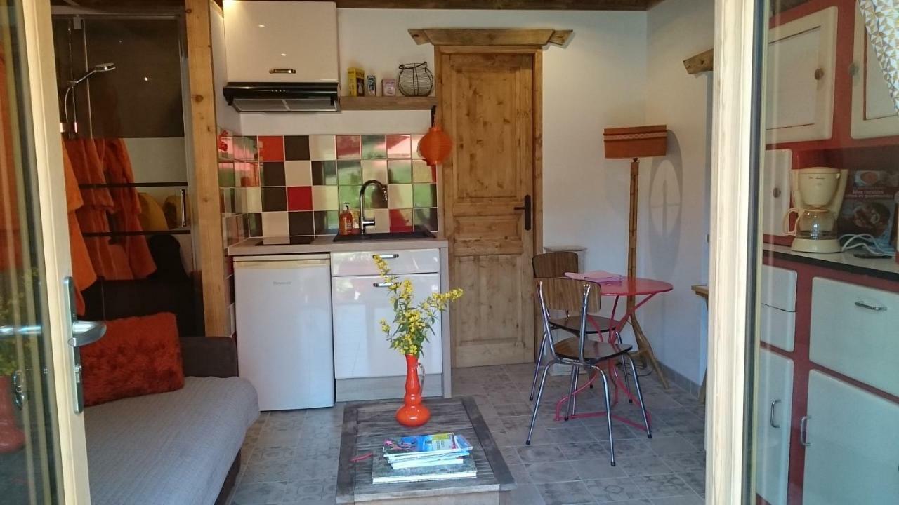 アレックス Ferme Familiale Chez Liliヴィラ エクステリア 写真
