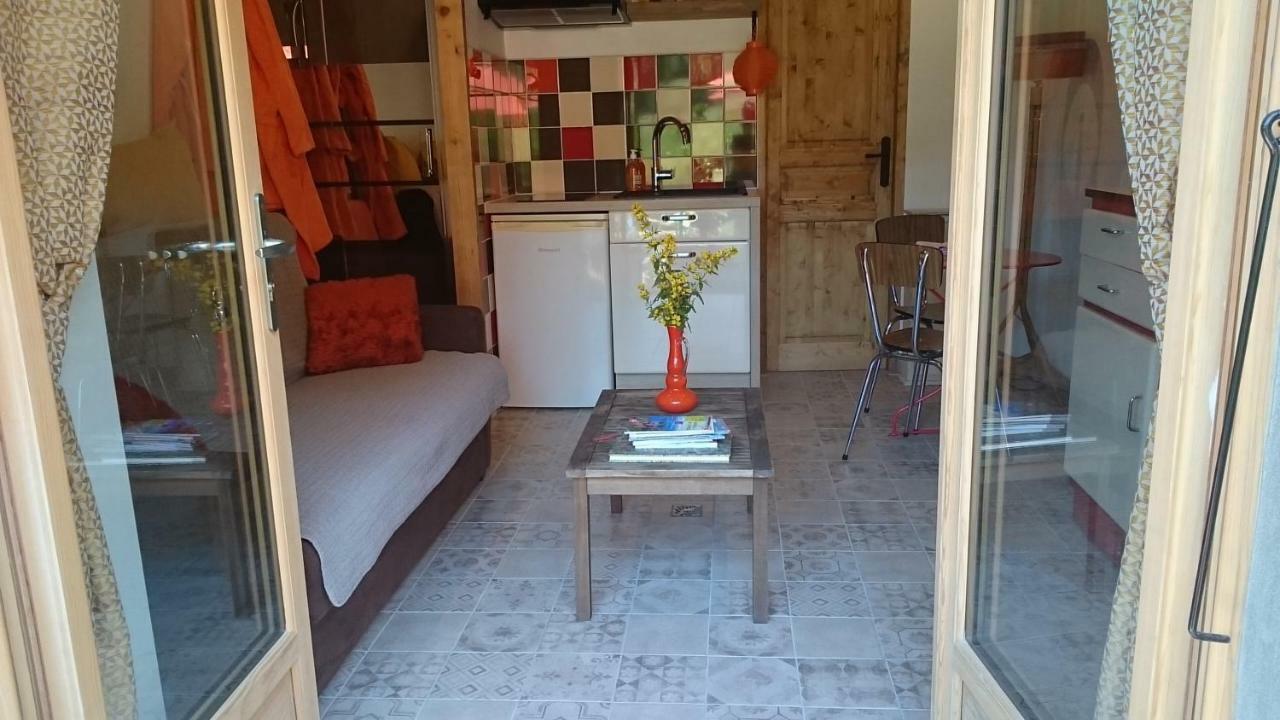 アレックス Ferme Familiale Chez Liliヴィラ エクステリア 写真