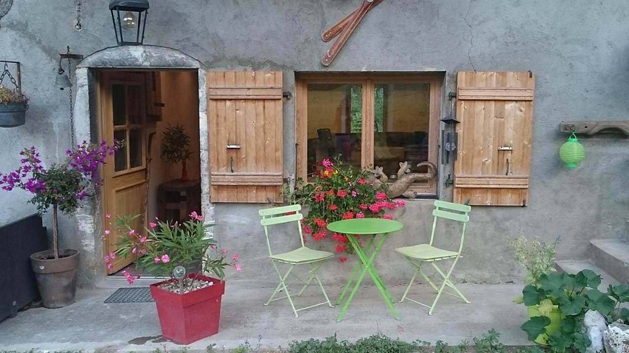 アレックス Ferme Familiale Chez Liliヴィラ エクステリア 写真