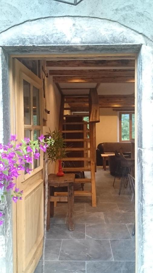 アレックス Ferme Familiale Chez Liliヴィラ エクステリア 写真